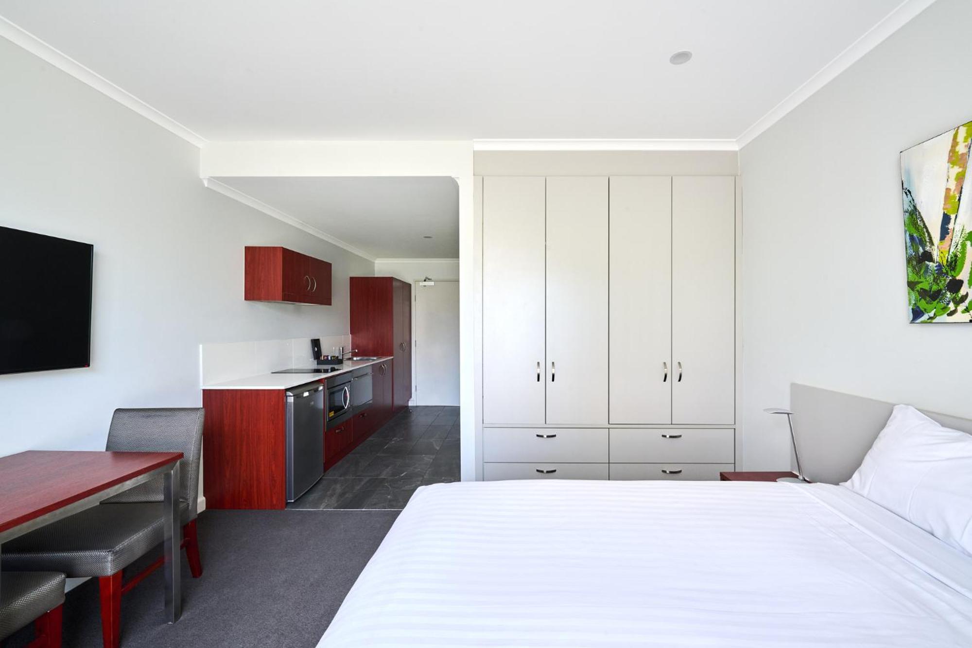 Abode Narrabundah Hotel Canberra Exterior foto